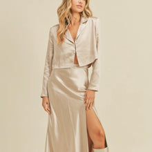 Load image into Gallery viewer, Satin Cropped Blazer
