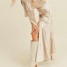 Load image into Gallery viewer, Satin Slit Midi
