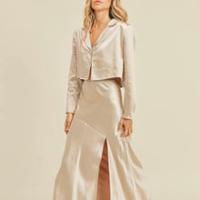 Load image into Gallery viewer, Satin Cropped Blazer
